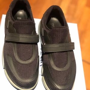 Preowned Prada sneaker sz38